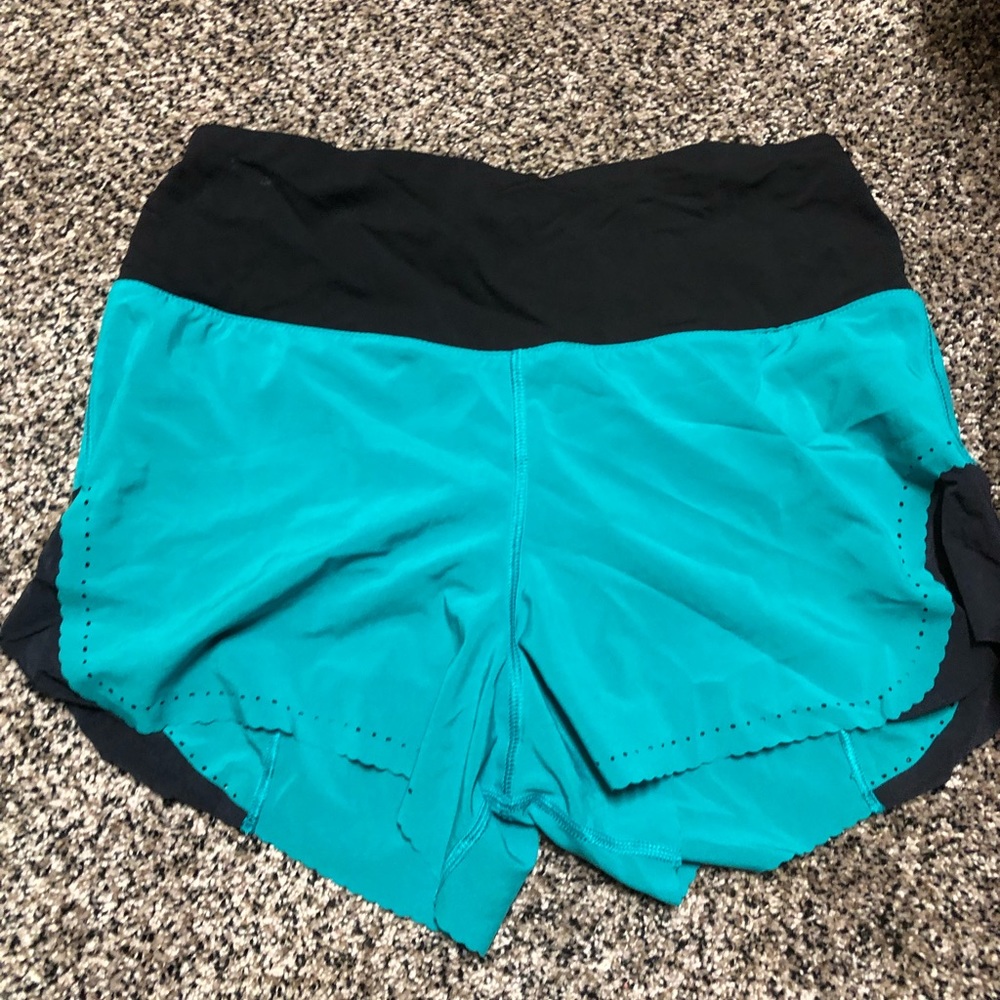Lululemon shorts- size 4